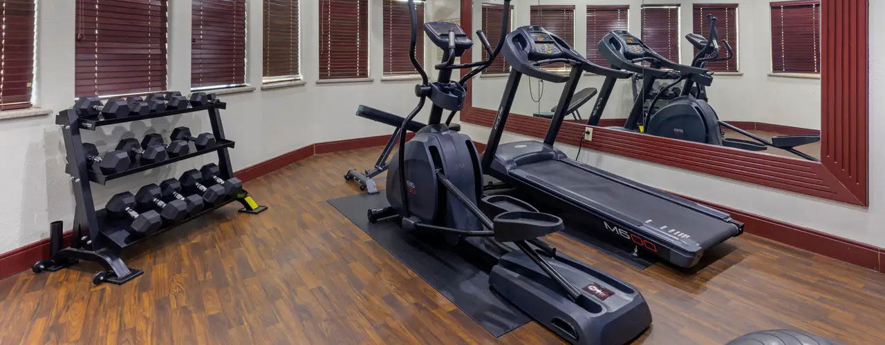 Beautiful Room With Queen Bed Beautiful Room With Queen Bed